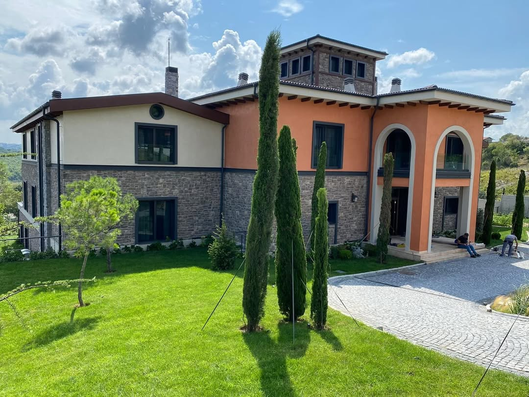 Halaman Villa